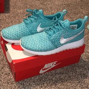 Nike Roshe Run One Flyknit